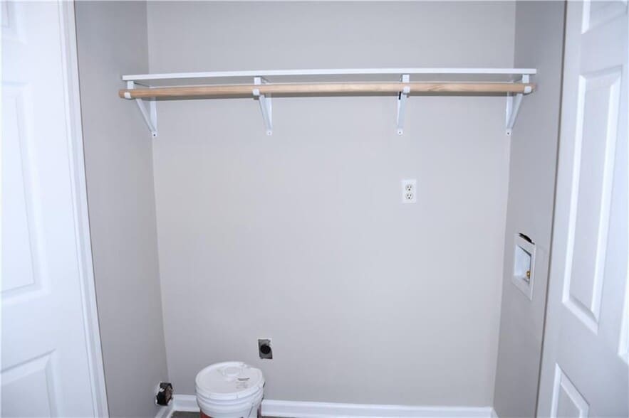 Building Photo - 3189 Kingswood Glen