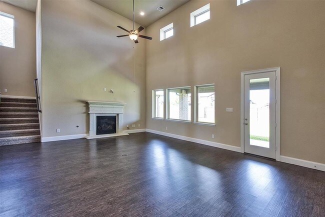 Building Photo - 21203 Bradford Grove Dr