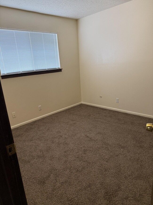 Building Photo - 3101 Pennsylvania St NE