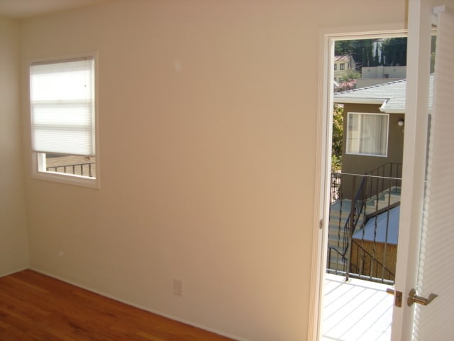 Building Photo - 1548 Rendall Plz