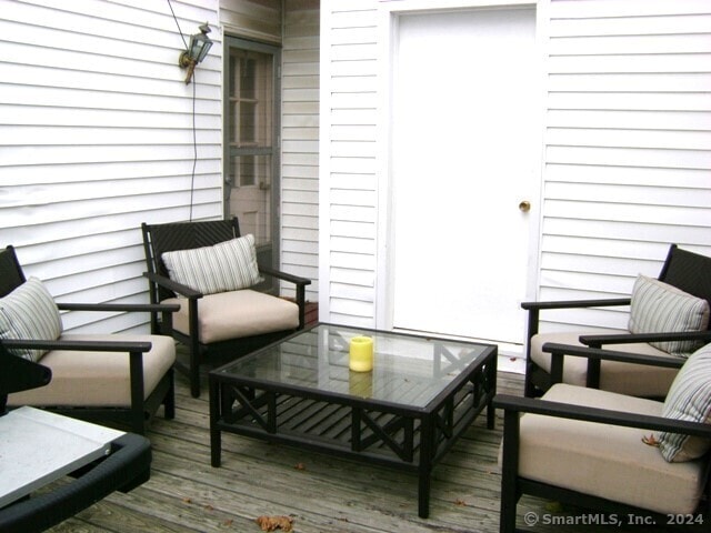 Building Photo - 141 Davis Ave