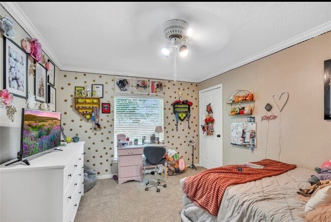 Building Photo - 18214 Spruce Creek Dr