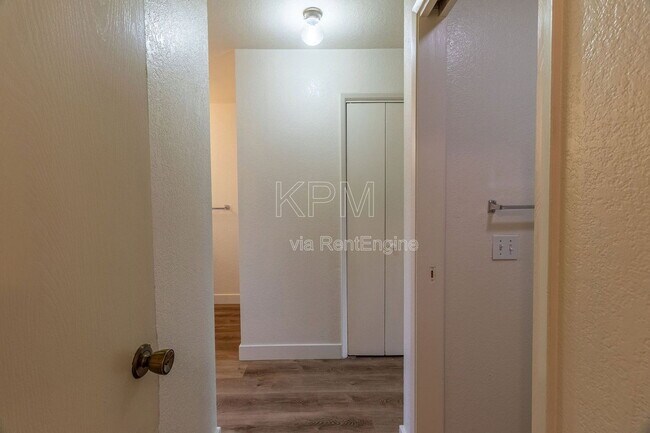 Building Photo - 4609 Da Vinci Dr