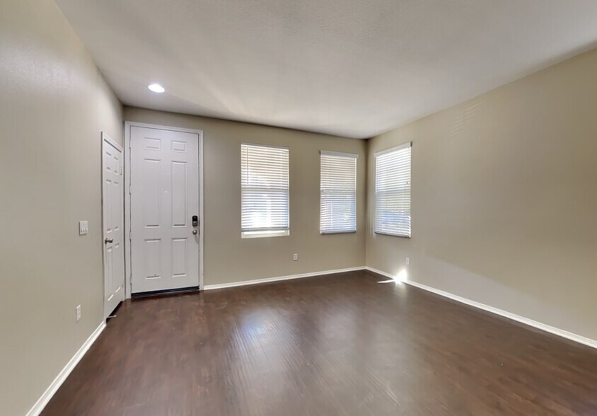 Building Photo - 414 W Ella J Gilmore St