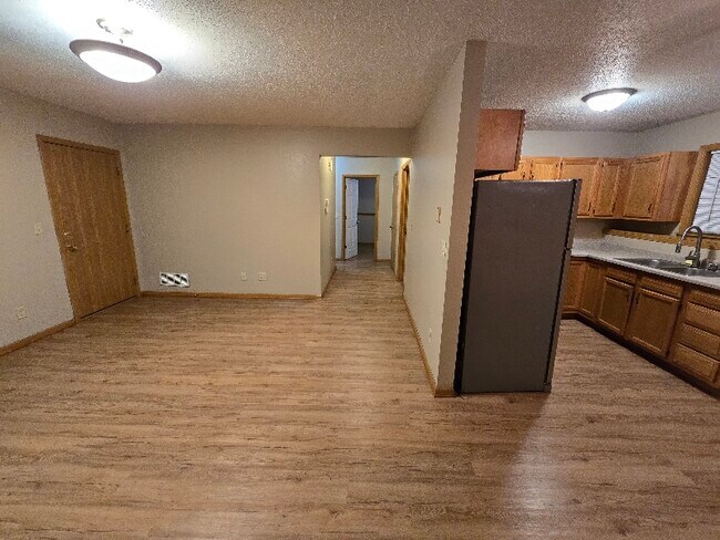 Building Photo - 1113 2nd Ave