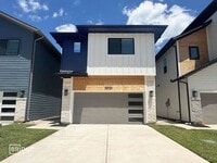 Building Photo - 33126 Willow Hts Ln