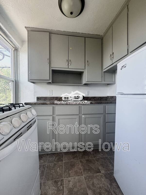 Building Photo - 1000 24th St