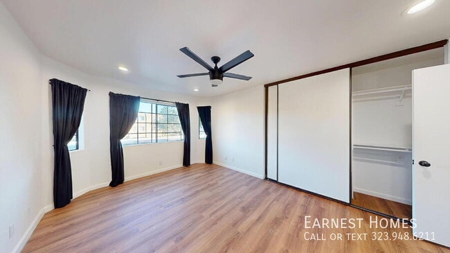 Building Photo - 10220 De Soto Ave