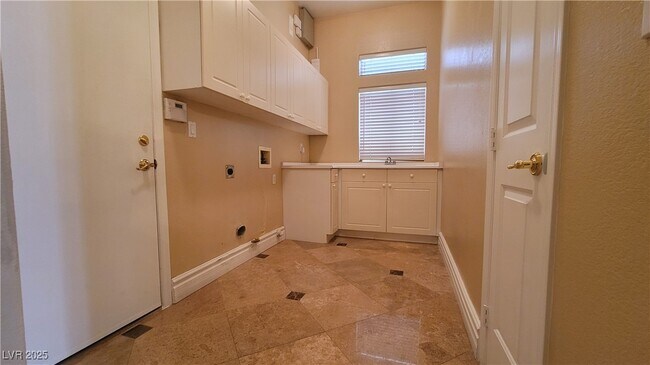Building Photo - 4678 El Camino Cabos Dr