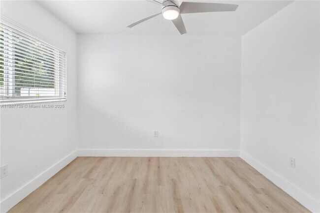 Building Photo - 6330 SW 79th St