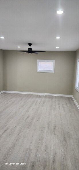 Building Photo - 261 N PERSHING AVE