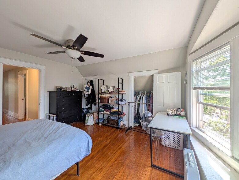 Building Photo - 42 Lowden Ave