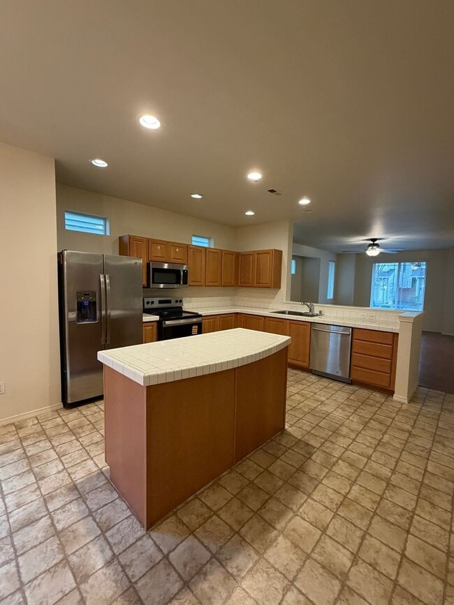 Building Photo - 7608 Traditions Ave NE