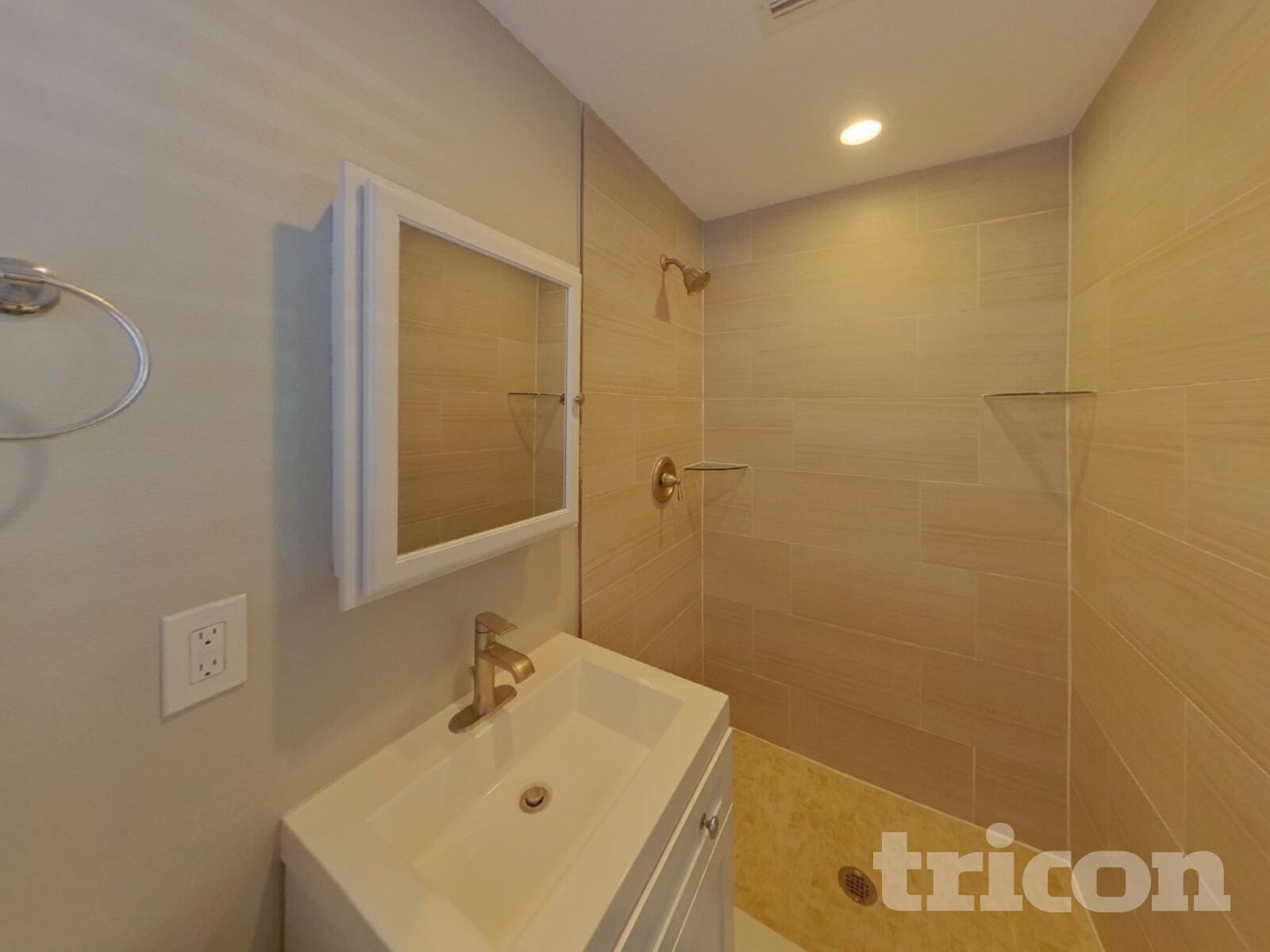 Building Photo - 1641 Patlin Cir N