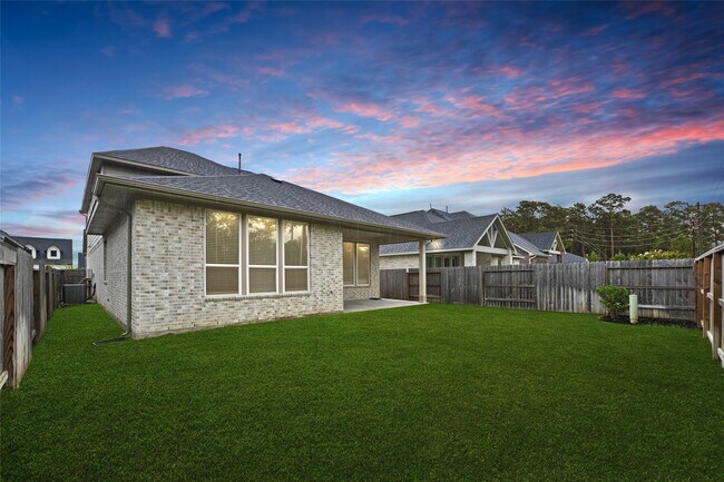 Building Photo - 9319 Galloway Wds Trl