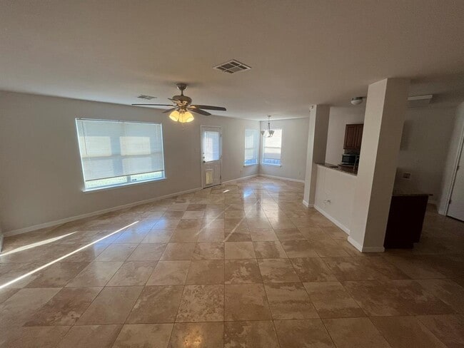 Building Photo - 300 Brandons Way