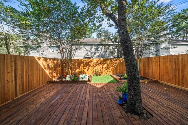 Building Photo - 258 Sentry Maple Pl