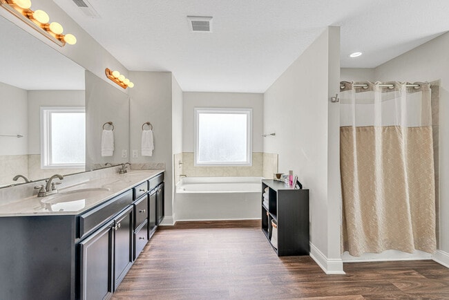 Building Photo - 301 Bear Run