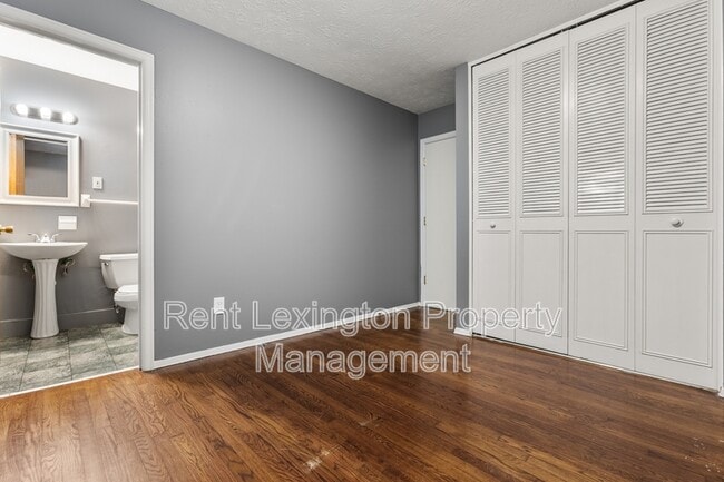 Building Photo - 461 Potomac Dr