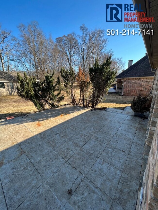 Building Photo - 198 Deauville Dr