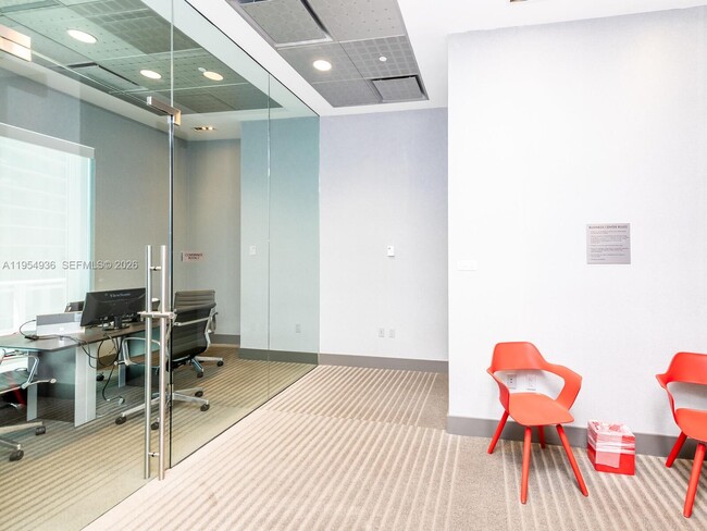 Building Photo - 1080 Brickell Ave