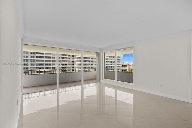 Building Photo - 177 Ocean Ln Dr