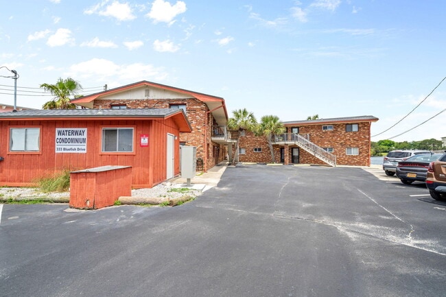 Primary Photo - 333 Bluefish Dr