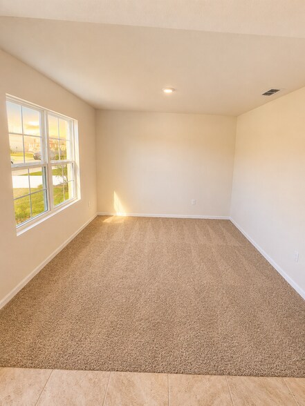 Building Photo - 2347 Aquiline Nest St
