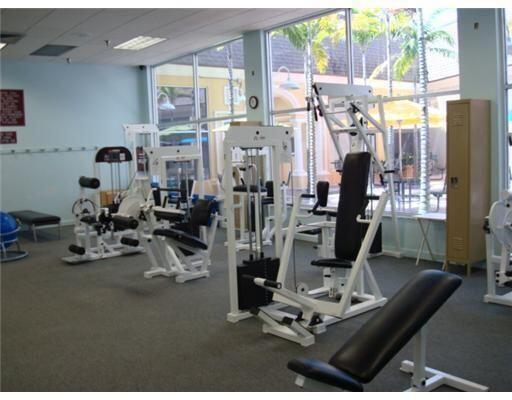 Building Photo - 101 Waterford D