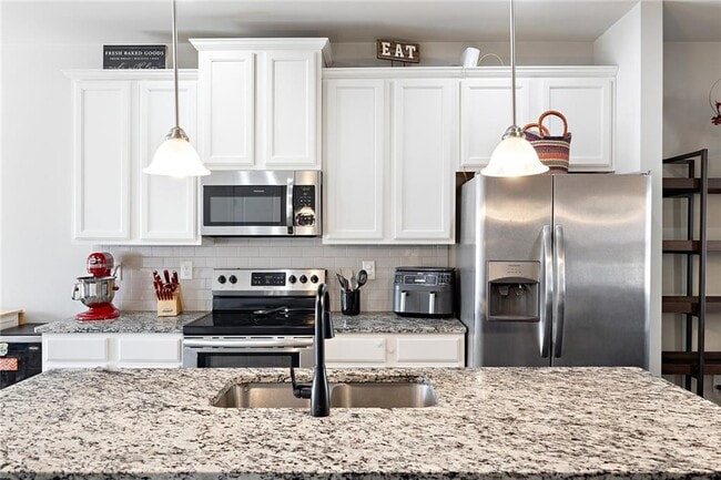 Building Photo - 3863 Equity Ln