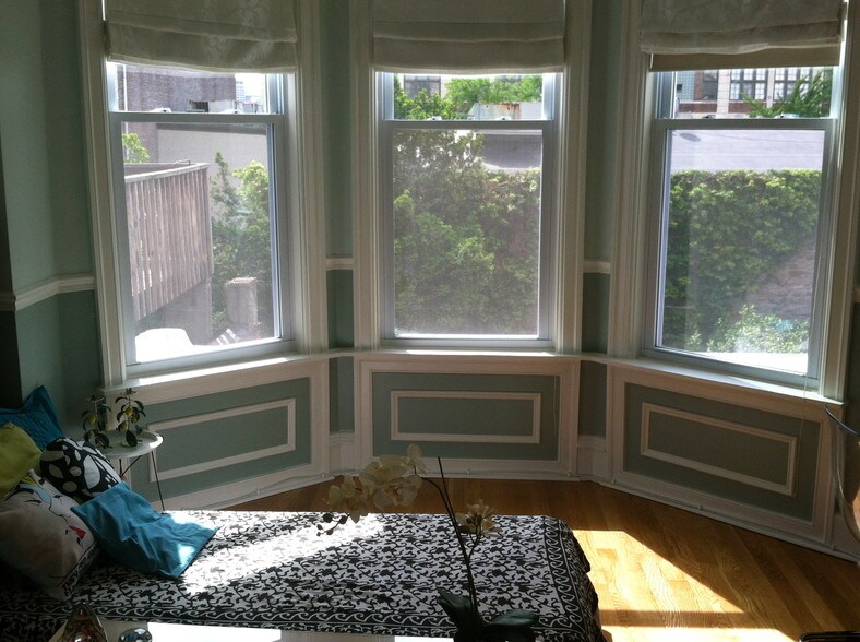 Sleeping area with plenty of light and views - 250 S 23rd St