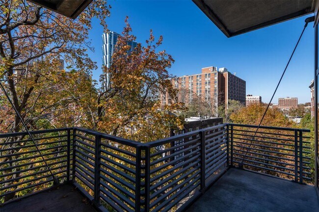 Building Photo - 9 N Euclid Ave
