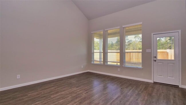 Building Photo - 3524 Cannon Dr