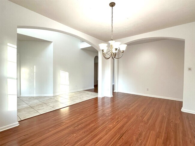 Building Photo - 46 S April Mist Cir