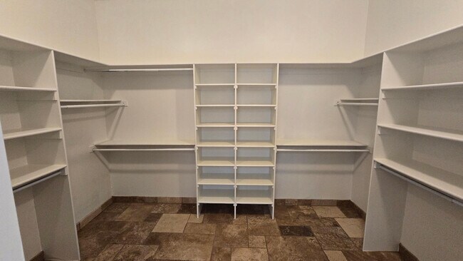 Building Photo - 4485 E Quail Brush Rd