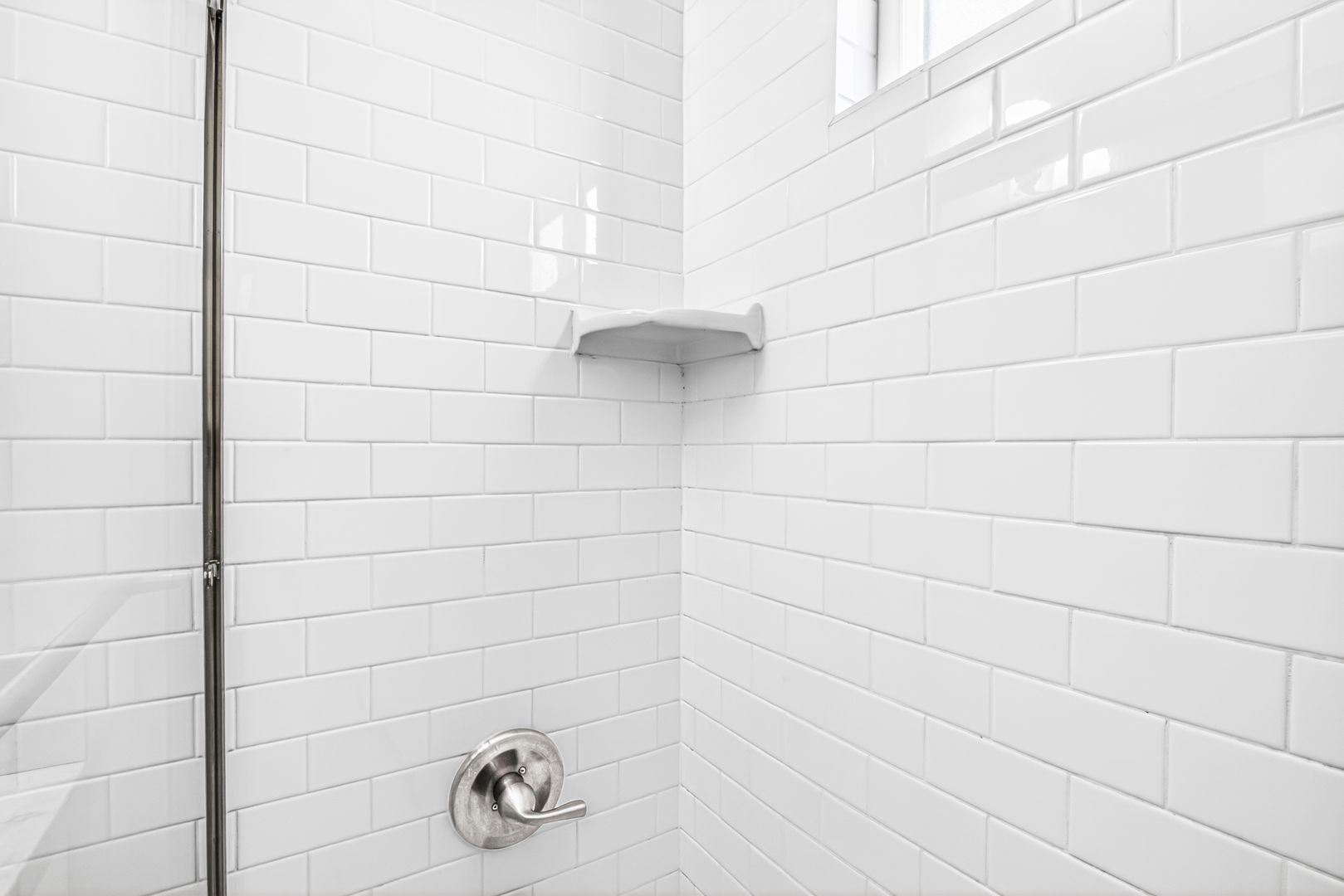 Building Photo - 636 Linden Ave