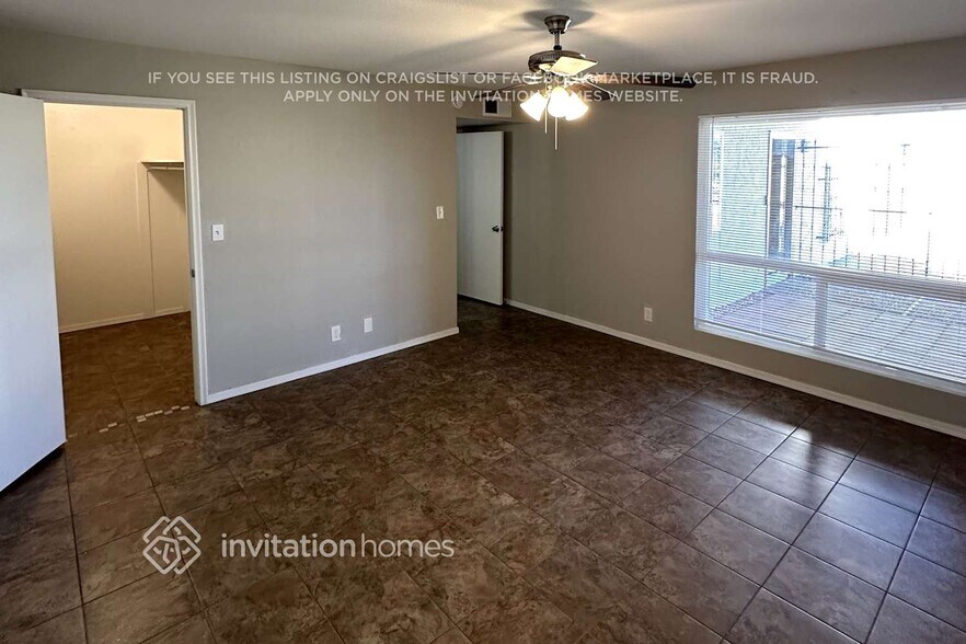 Building Photo - 3150 W Christy Dr