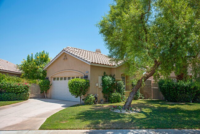 Primary Photo - 79851 Carmel Valley Ave