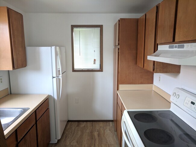 Building Photo - 32nd Street, 1409-1411