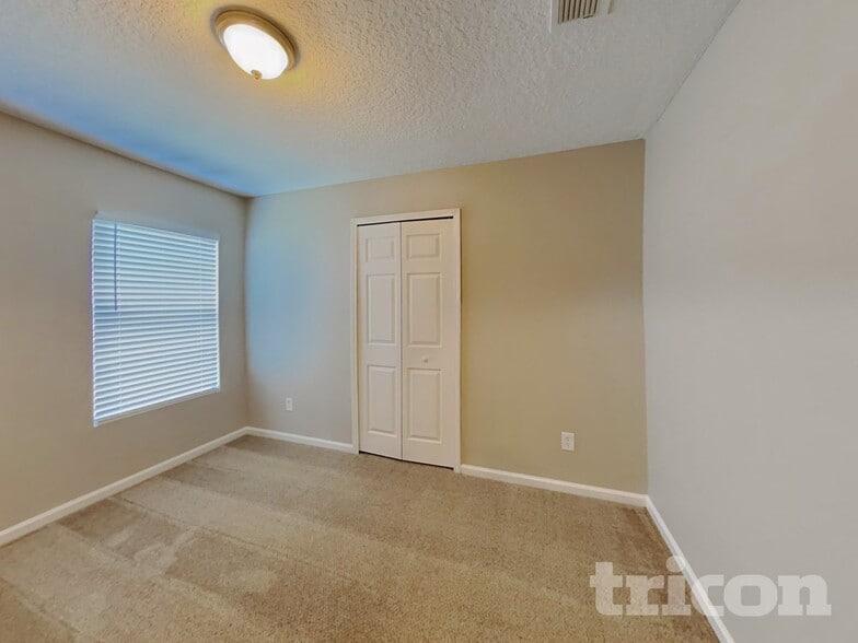 Building Photo - 69 Marisco Way