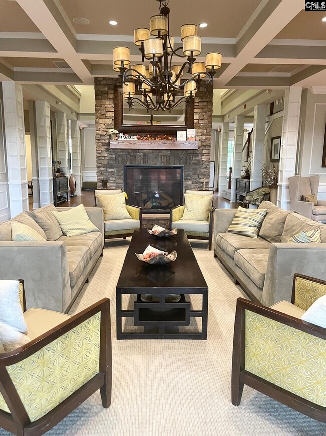 Building Photo - 33 Golden Spur Ln