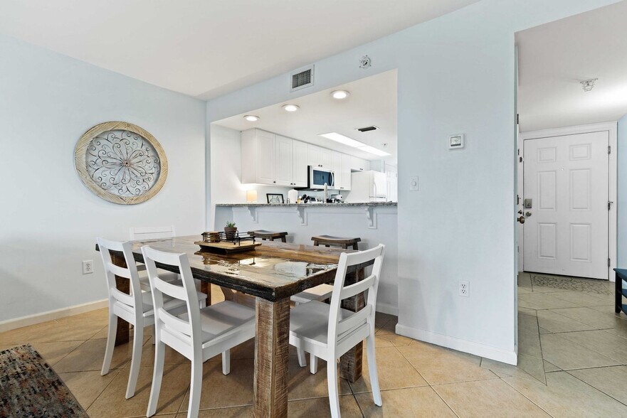 Building Photo - 928 Whelk Ct