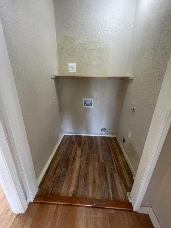Building Photo - 3 Bedroom plus study, 2 Bathroom Home For ...