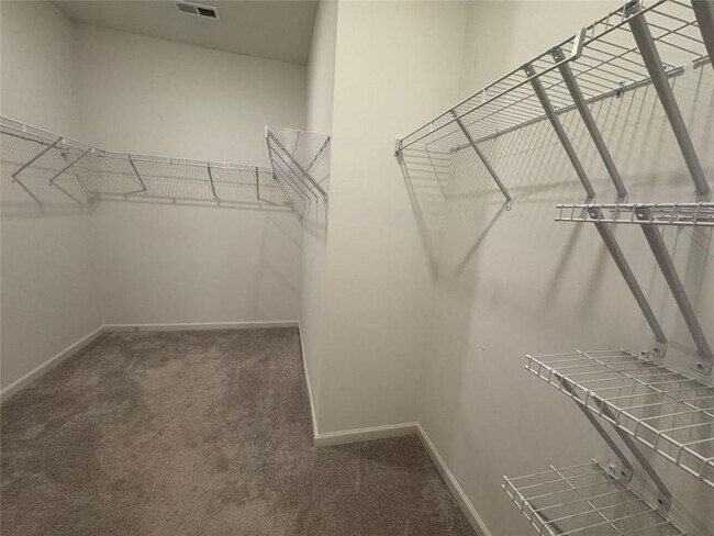 Building Photo - 204 Peregrine Point