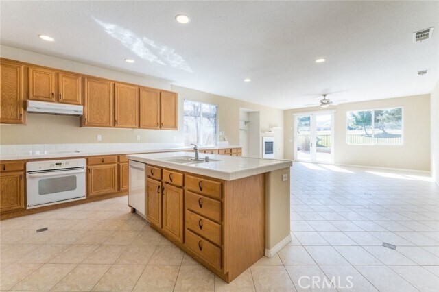 Building Photo - 4108 Club Vista Dr