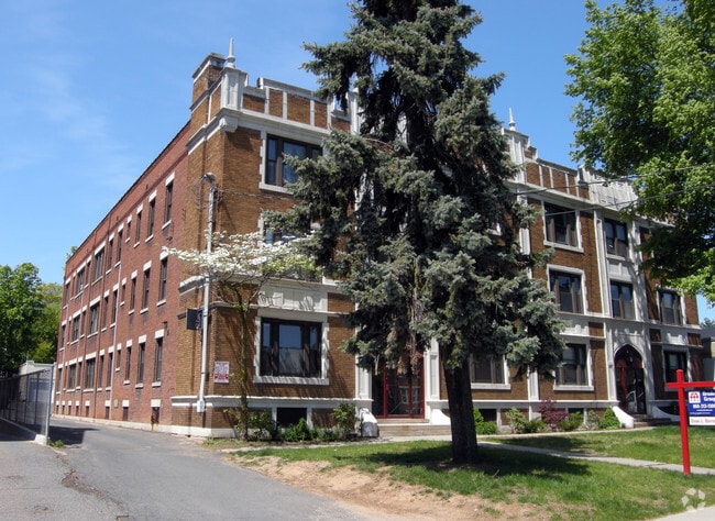 Building Photo - 577-583 Prospect Ave