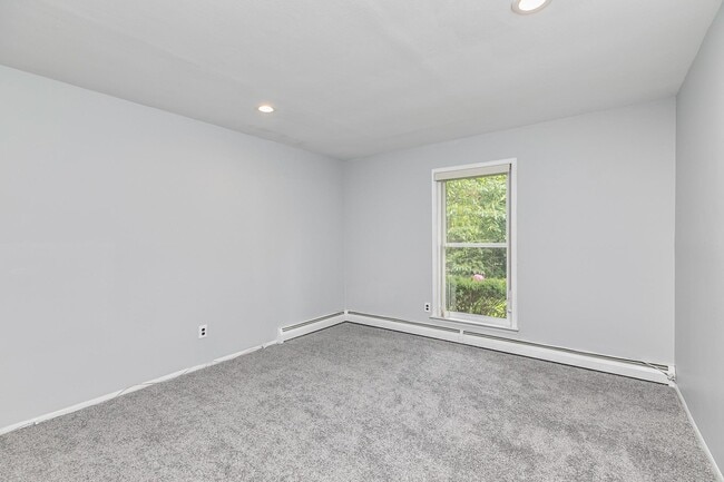 Building Photo - 4 Half Acre Ct
