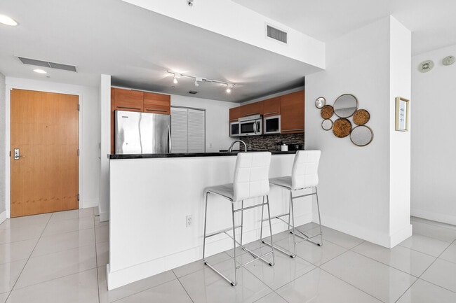 Building Photo - 141 NE 3rd Ave