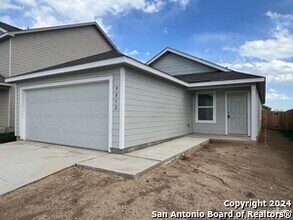 Building Photo - 9852 Butte Crk