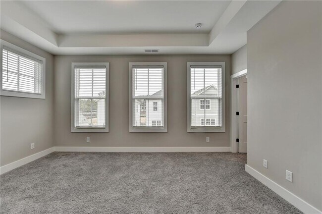 Building Photo - 106 Pinecone Pkwy